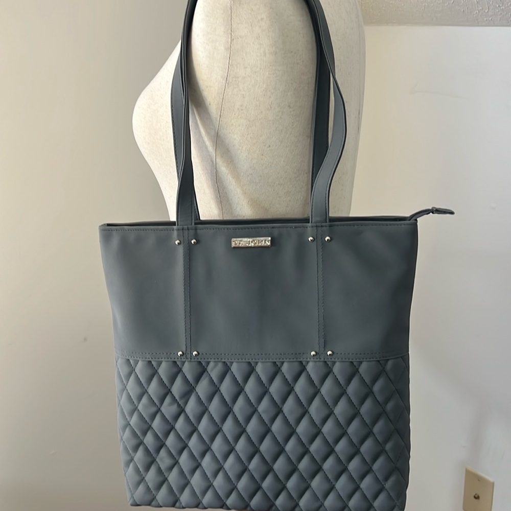 ST. JOHN TOTE